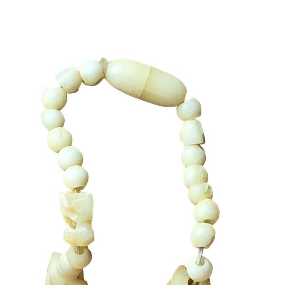 Vtg Hand-Carved Celluloid Elephant Pendant 20" Necklace Barrel Clasp 40s Jewelry - Picture 2 of 10